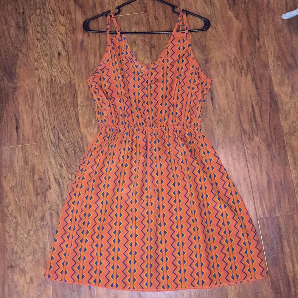 Aztec print dress - Picture 2 of 4